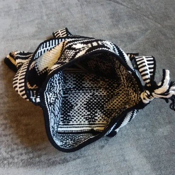 Woven Guatemalan Phoenix Crossbody Shoulder Bag, Black & White Boho - Picture 7 of 12